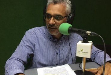Esteban Santana. Radio Escolar