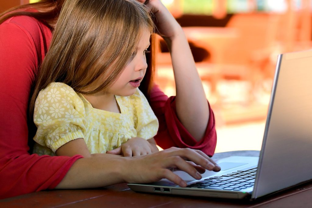 Cómo gestionar la inteligencia artificial en las escuelas